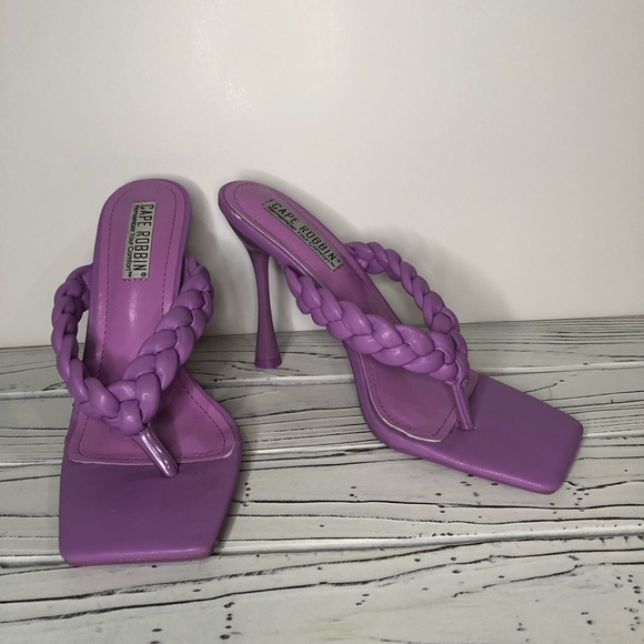 Cape Robbin Slip On Woven T Strap Heeled Sandals Size 8.5 - Picture 10 of 12